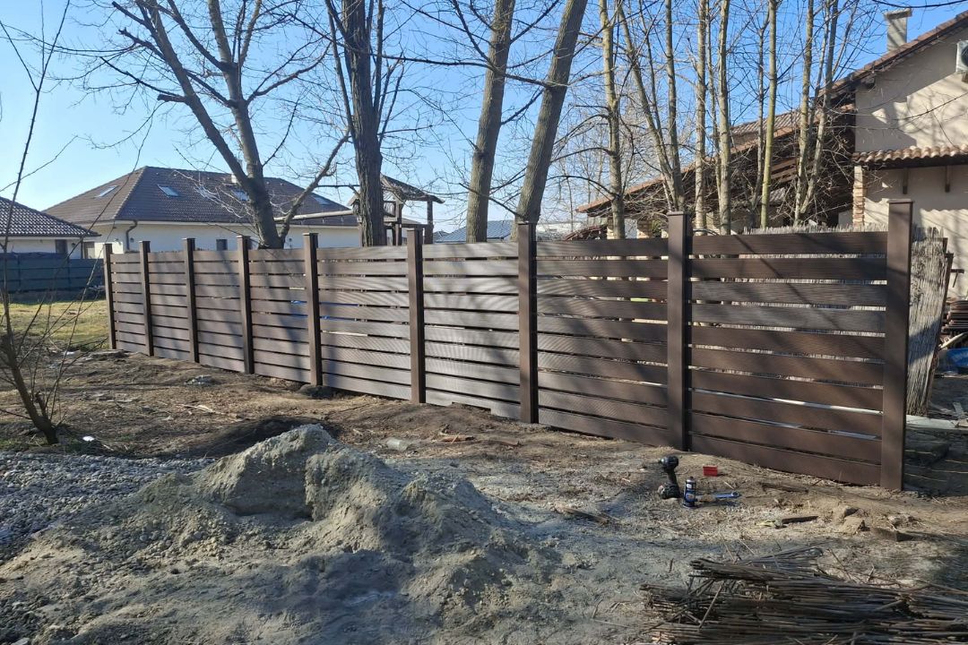 Kerítésépítési referencia