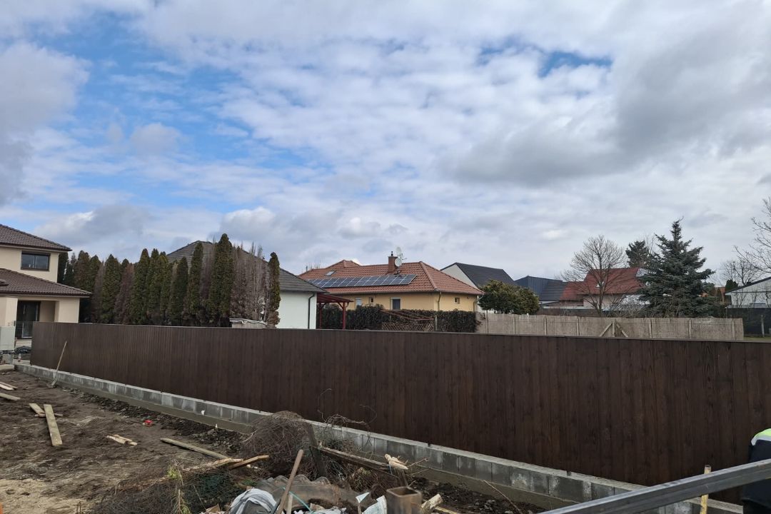 Kerítésépítési referencia