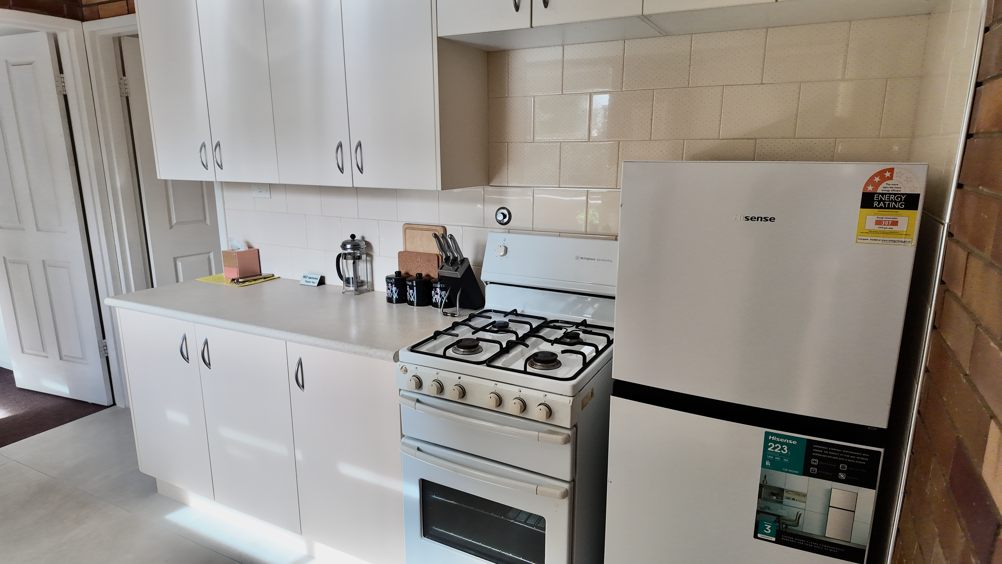 Griffith Northside Apartments - Two Bedroom - Kitchen