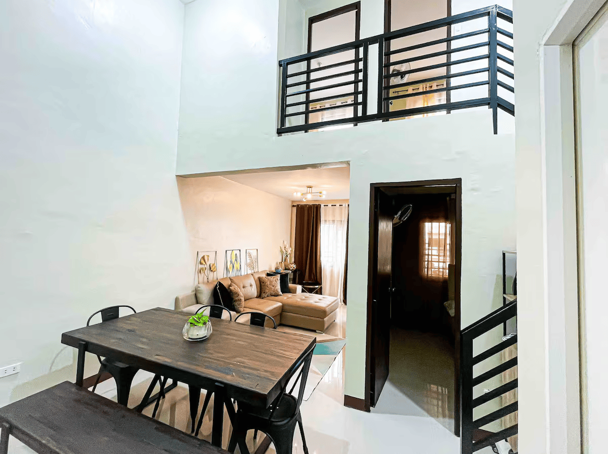 Kitchen and dining area