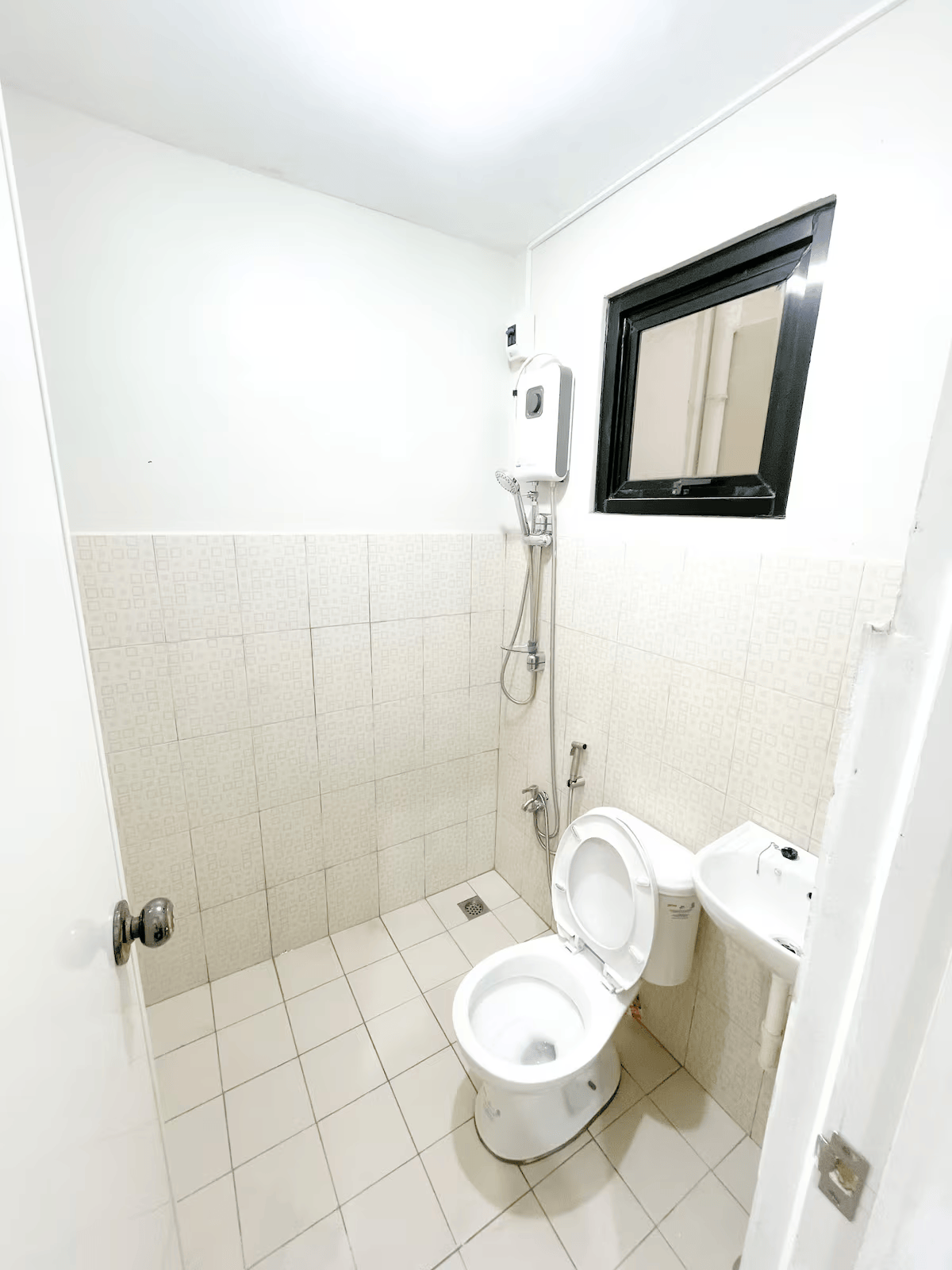 Comfort room