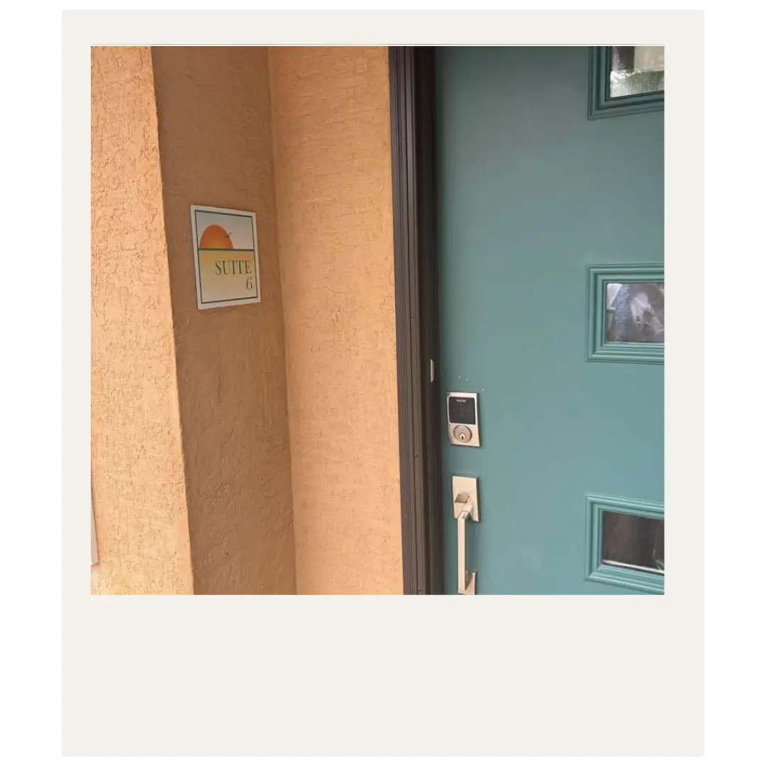 Standard Hotel Rooms, Suite 6