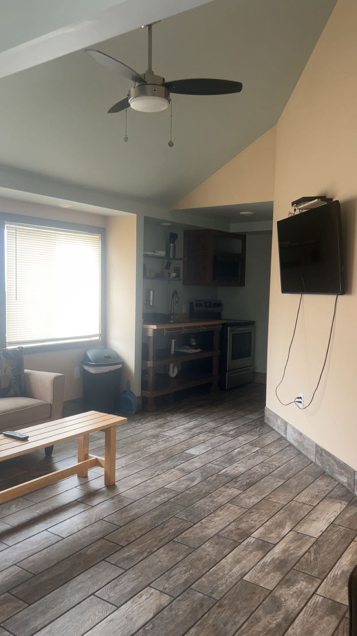 SÁĶÏNA RETREAT room view