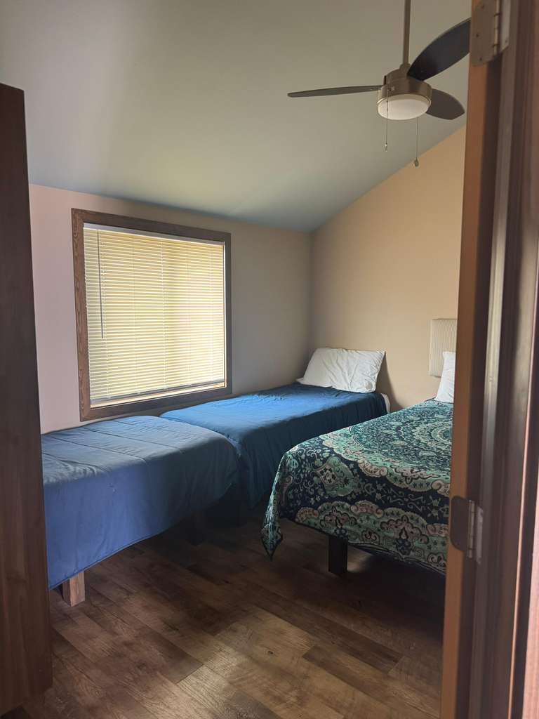 SÁĶÏNA RETREAT room view