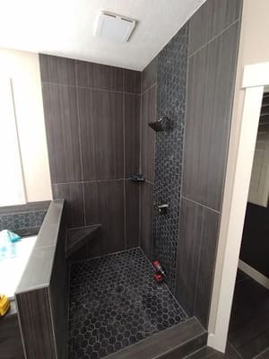 {{ custom_values.service_1 }} in {{custom_values.area_1})