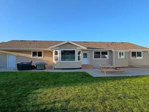 {{ custom_values.service_1 }} in {{custom_values.area_1})