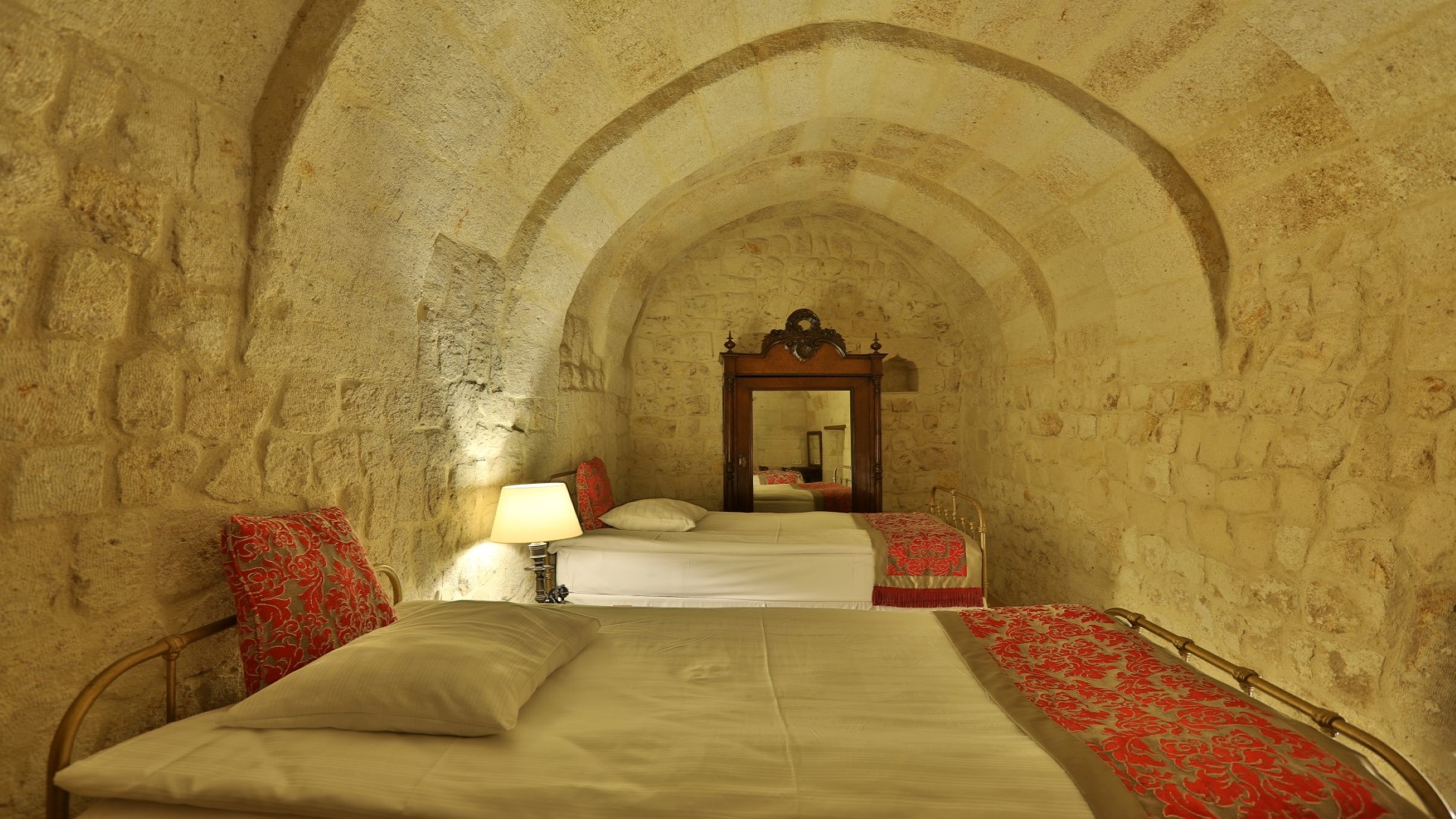 Deluxe double room 2