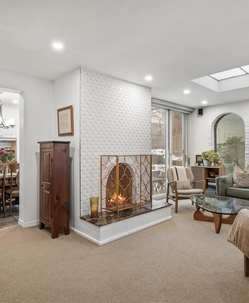 {{ custom_values.service_2 }} in {{custom_values.area_1})