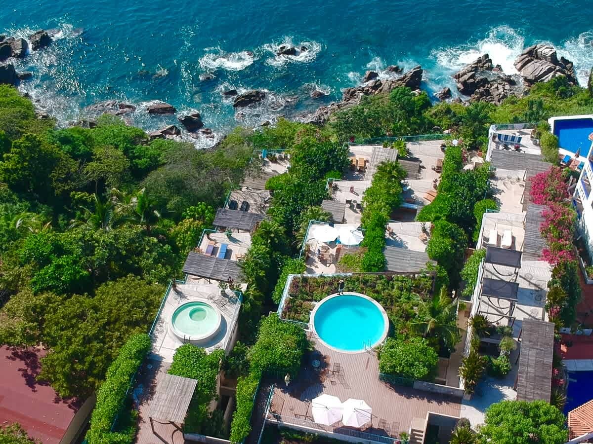 Villa Pool