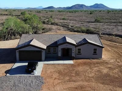 {{ custom_values.service_3 }} in {{custom_values.area_3})