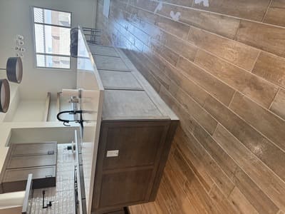 {{ custom_values.service_1 }} in {{custom_values.area_3})