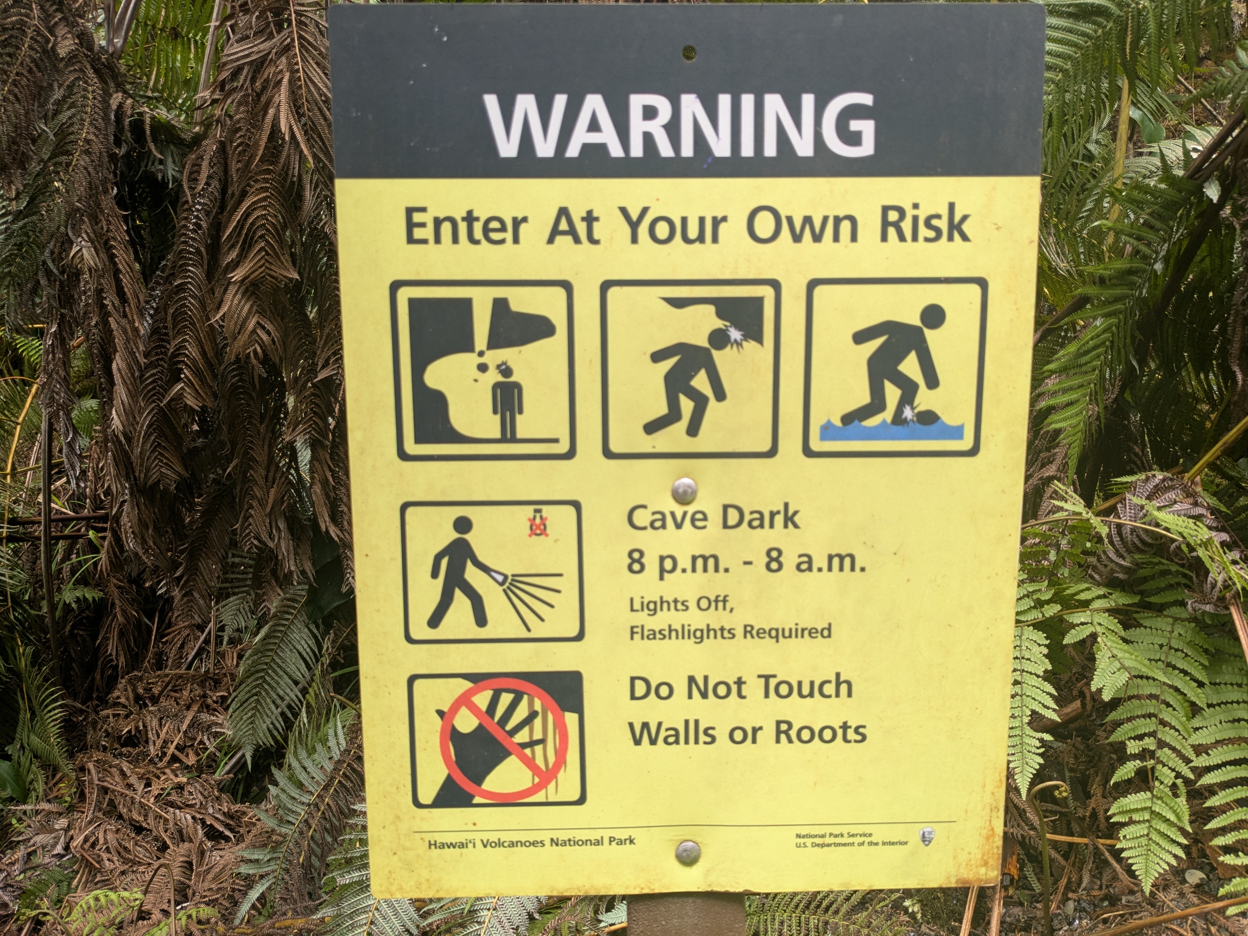 Lava Tube @ Volcano National Park