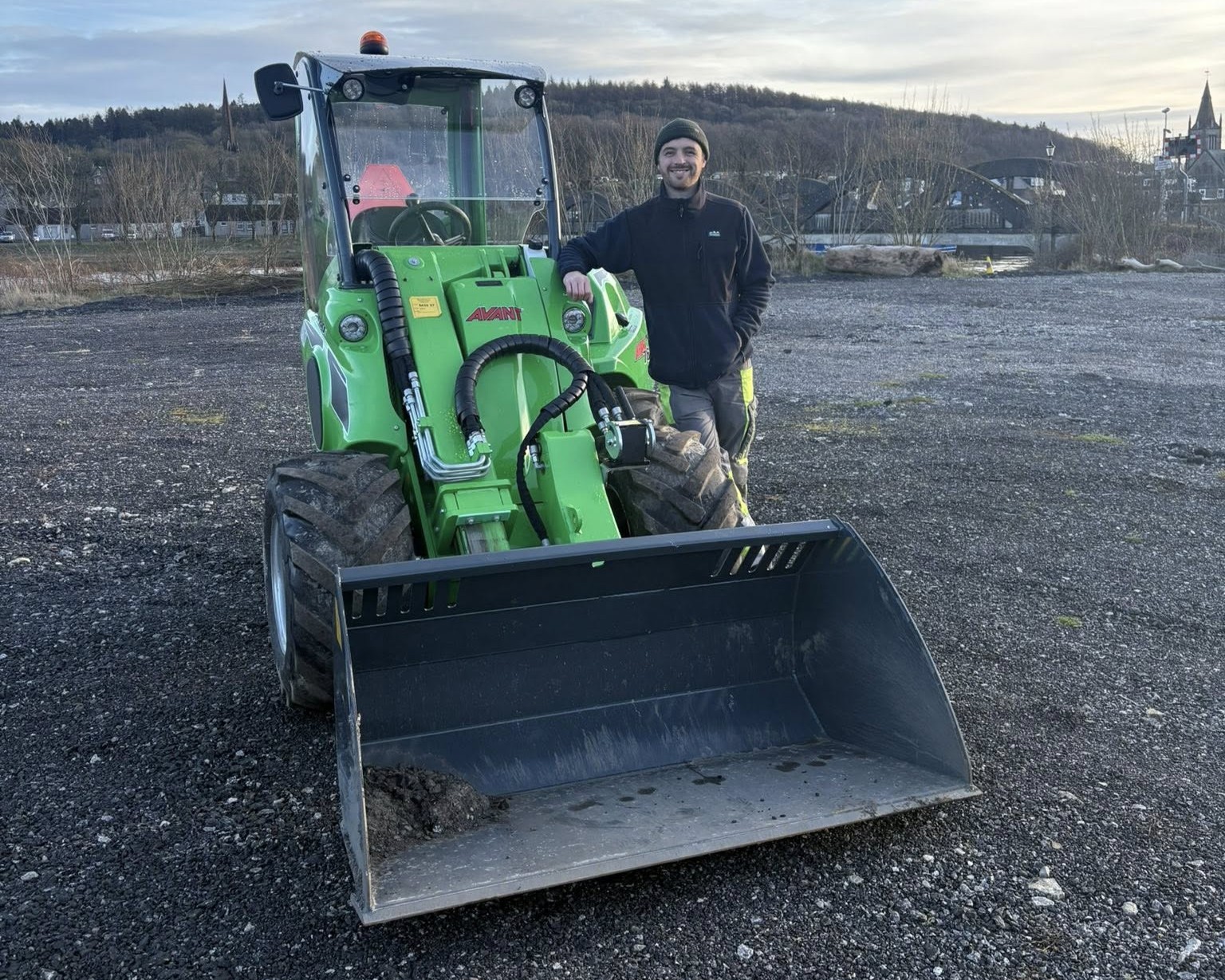 Avant 760i compact loader used by JF Groundworks