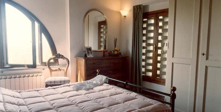 Girasole double bedroom