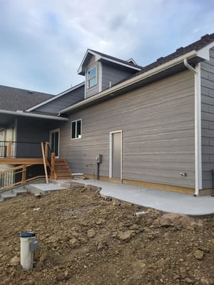 {{ custom_values.service_2 }} in {{custom_values.area_2})