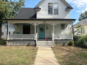 {{ custom_values.service_2 }} in {{custom_values.area_2})