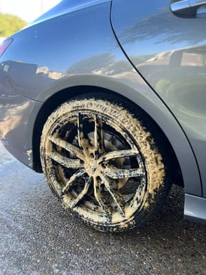 {{ custom_values.service_1 }} in {{custom_values.area_1})