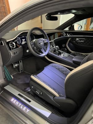 {{ custom_values.service_3 }} in {{custom_values.area_3})