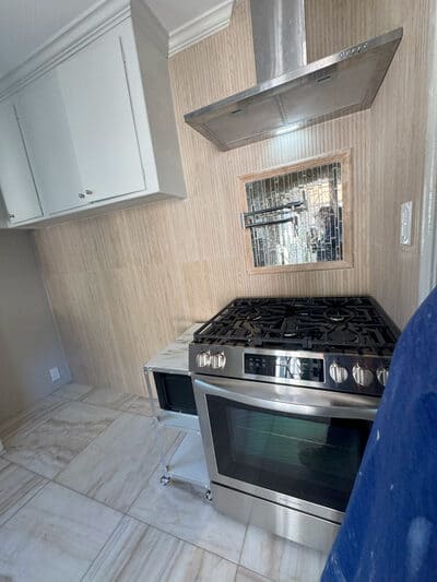 {{ custom_values.service_3 }} in {{custom_values.area_3})