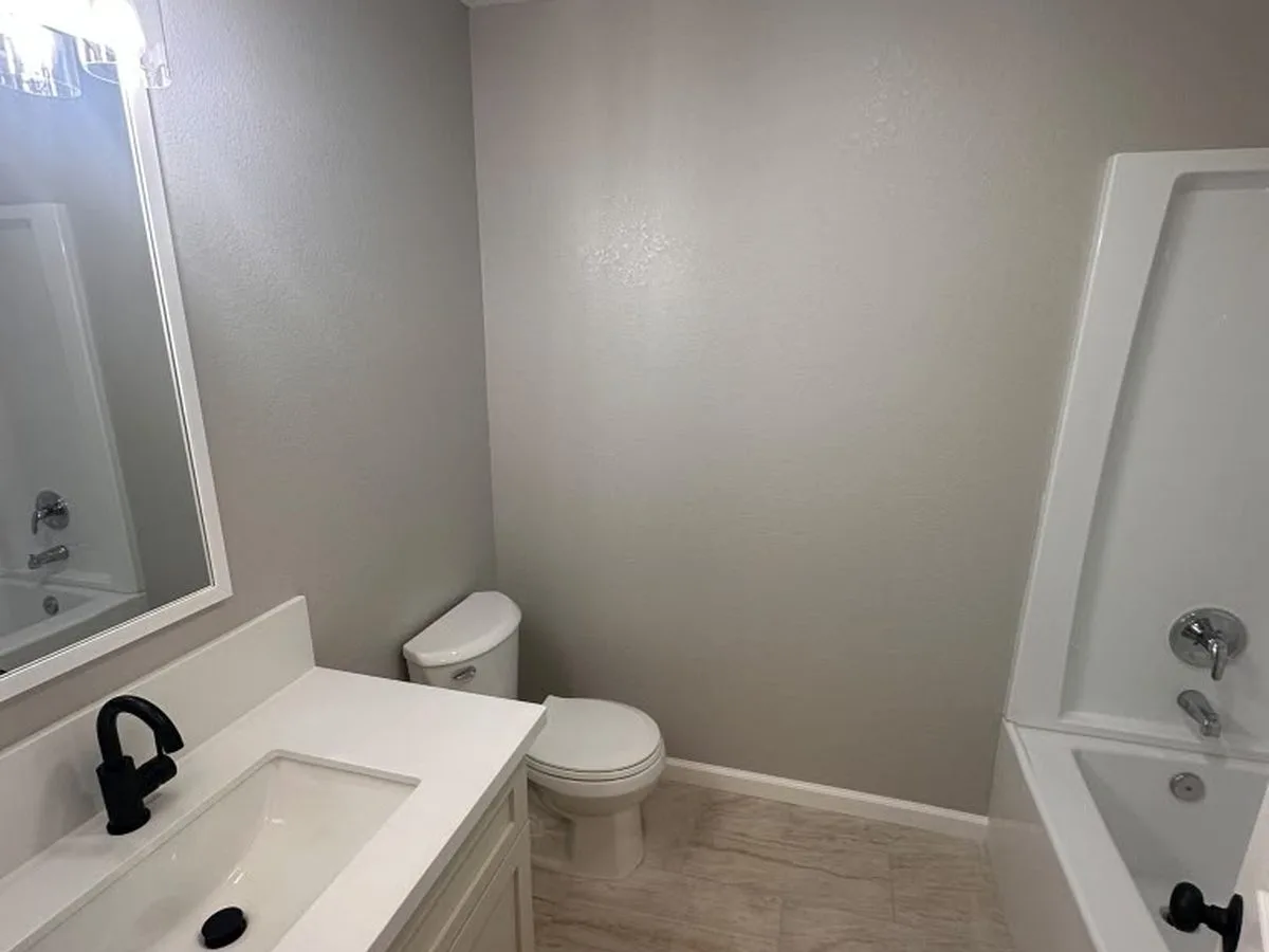 Olivehurst bathroom after renovation