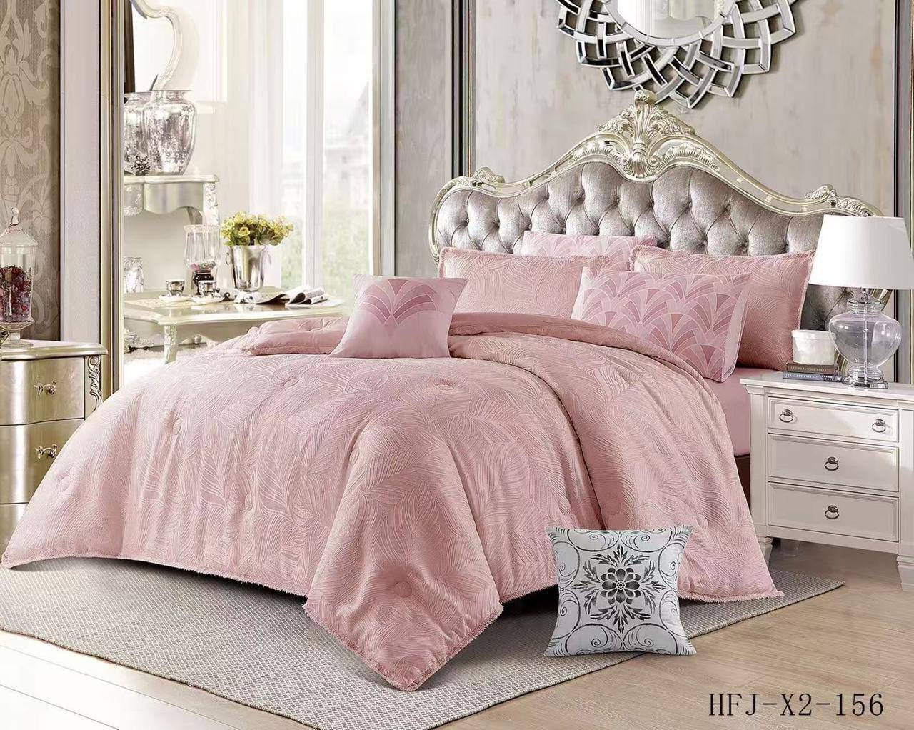 Bedding & Linens