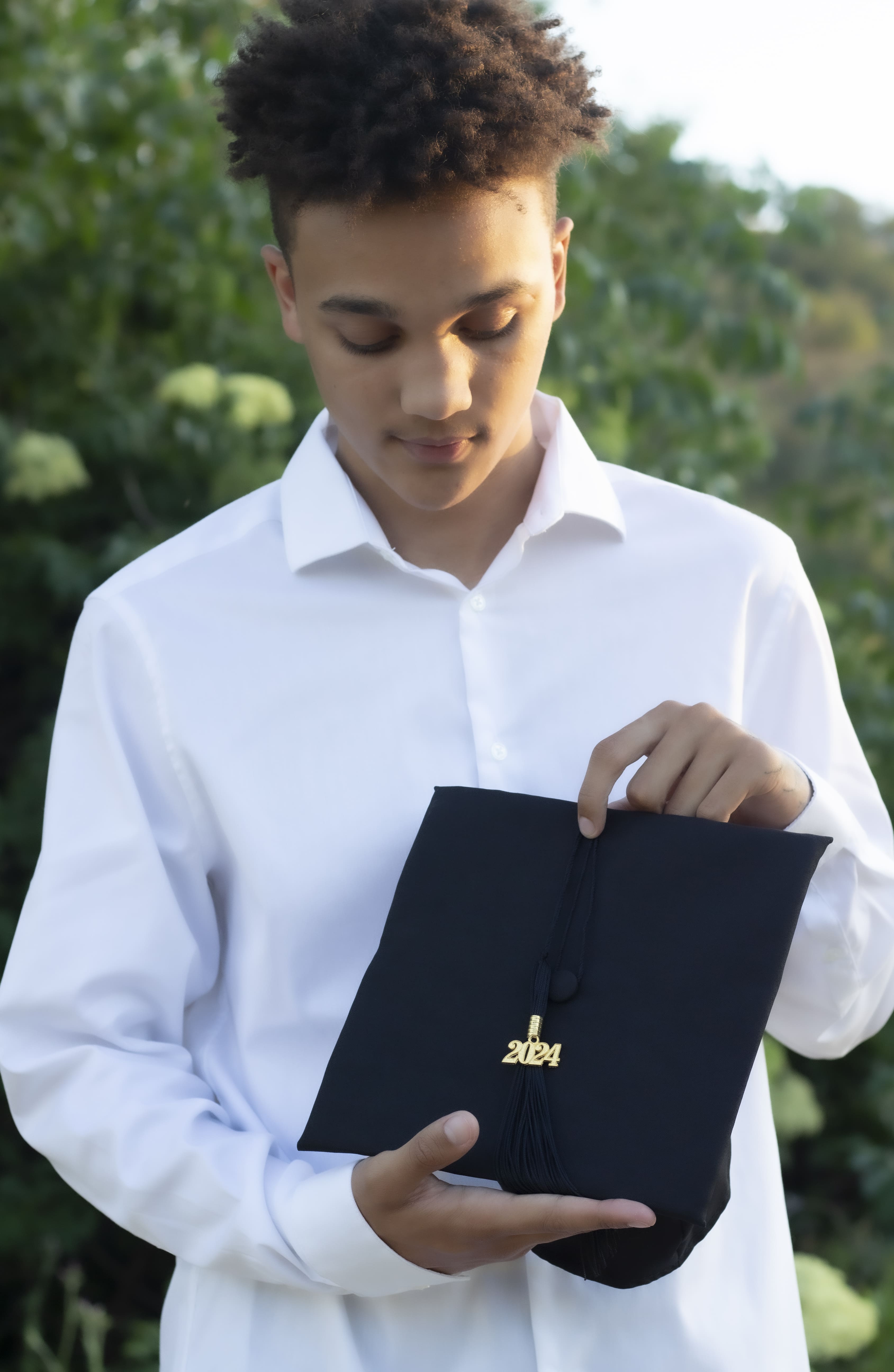 Graduation portrait by Brooke Lazzarini