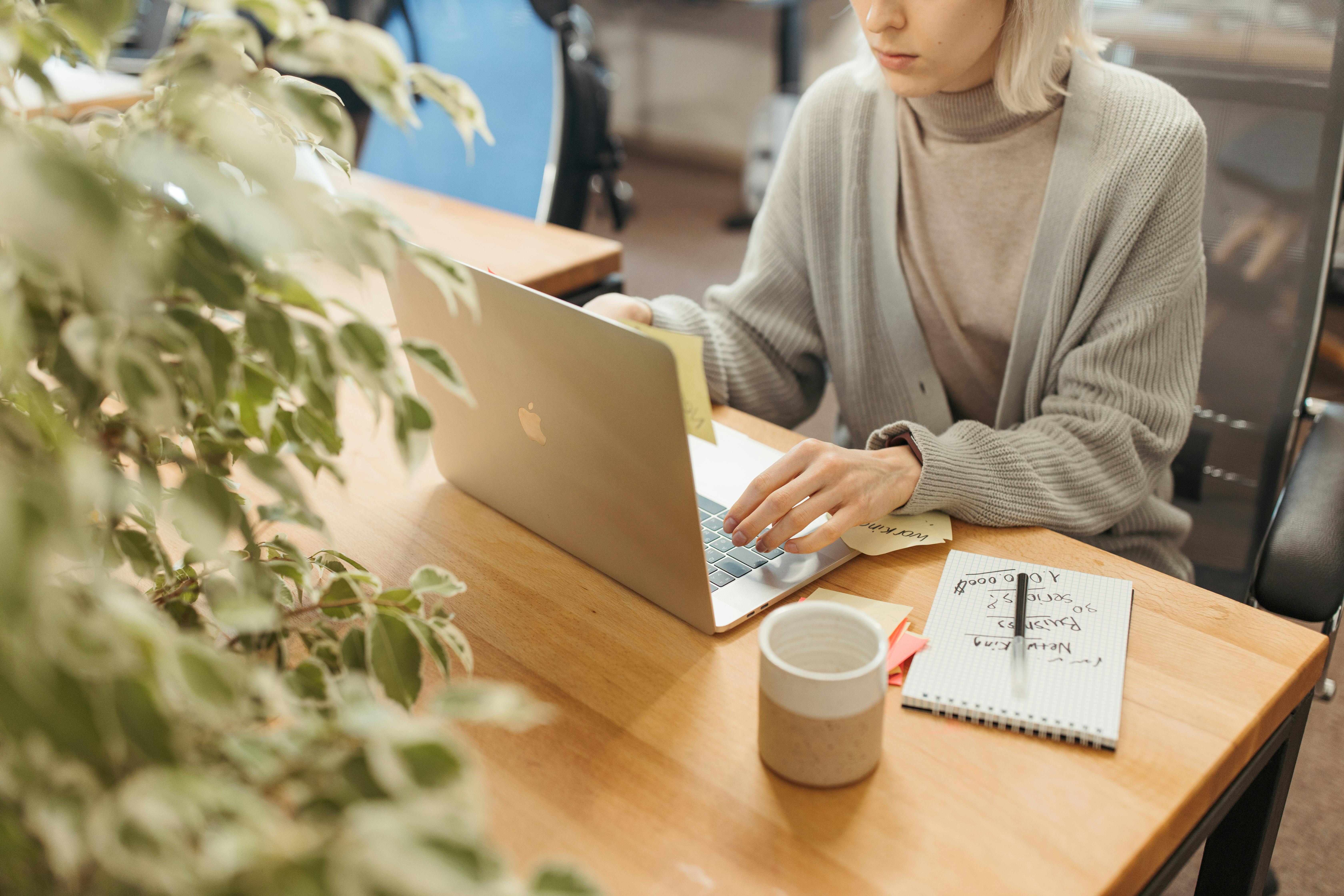 Slog Jobs Employees
