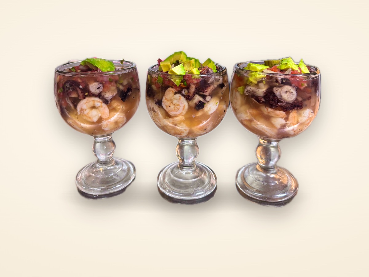 Shrimp and octopus cocteles