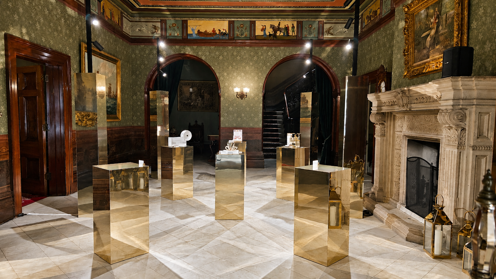 Mirrored & Gold Mirror Plinths Hire Sydney