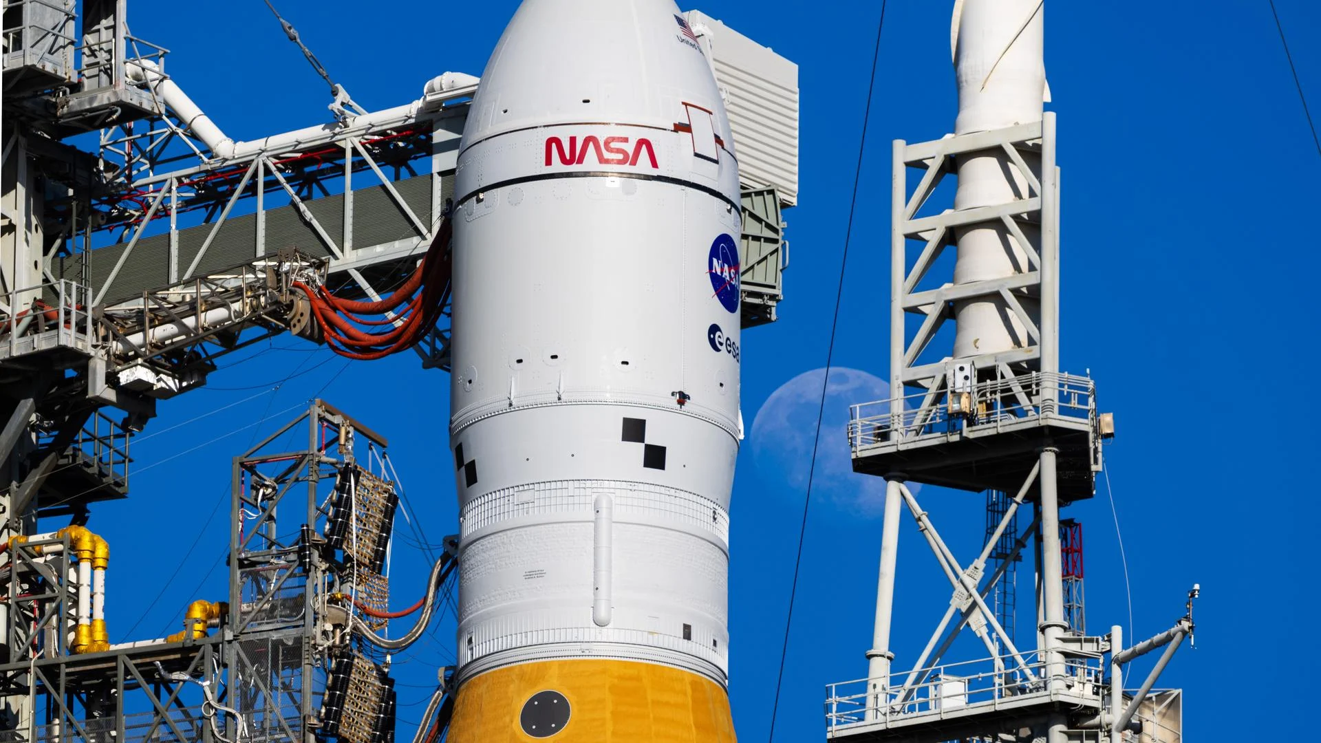 NASA Successfully Refuels Artemis II Moon Rocket in Critical Test