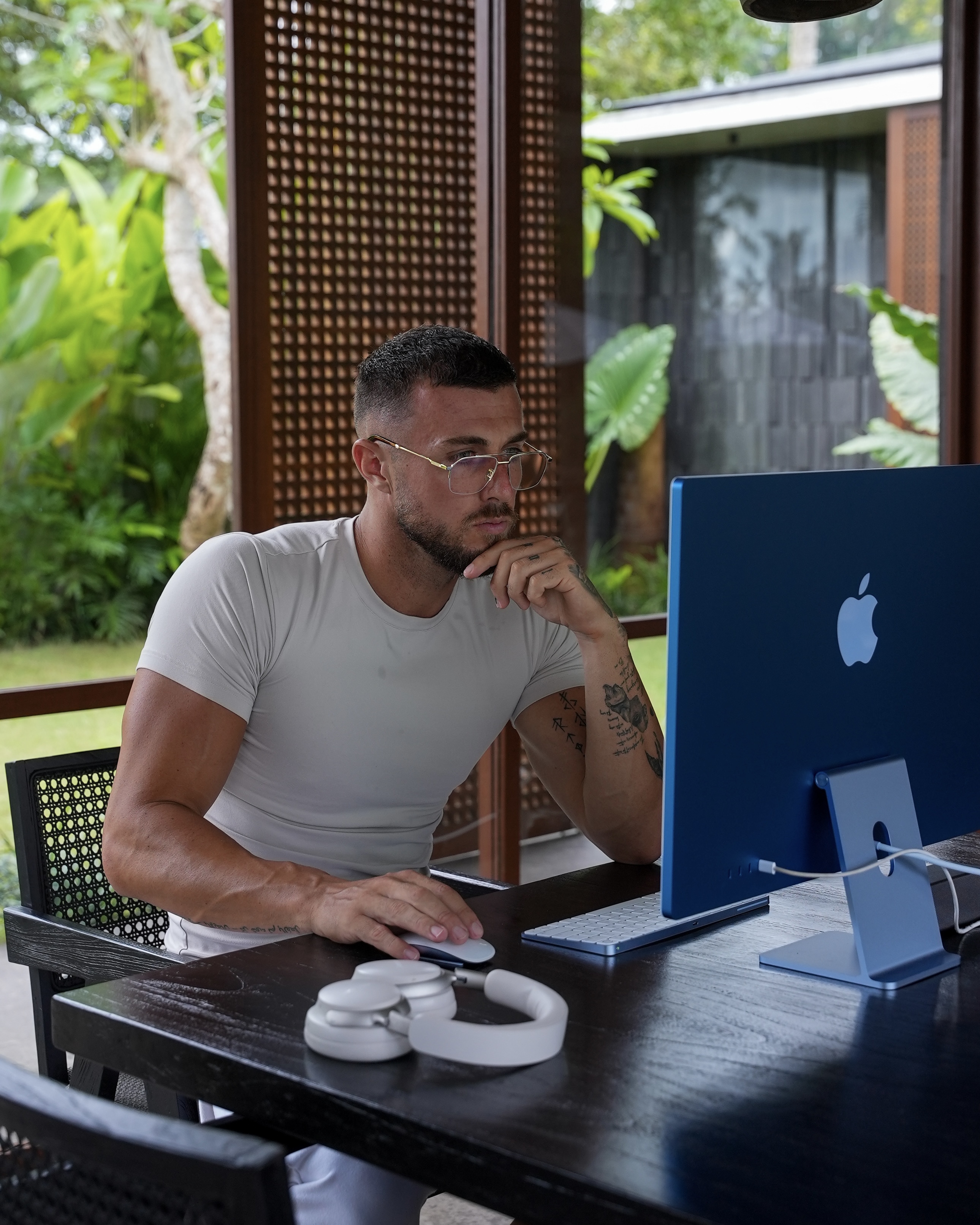 Tom Pearson · Lifestyle