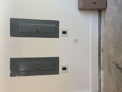 {{ custom_values.service_2 }} in {{custom_values.area_4})