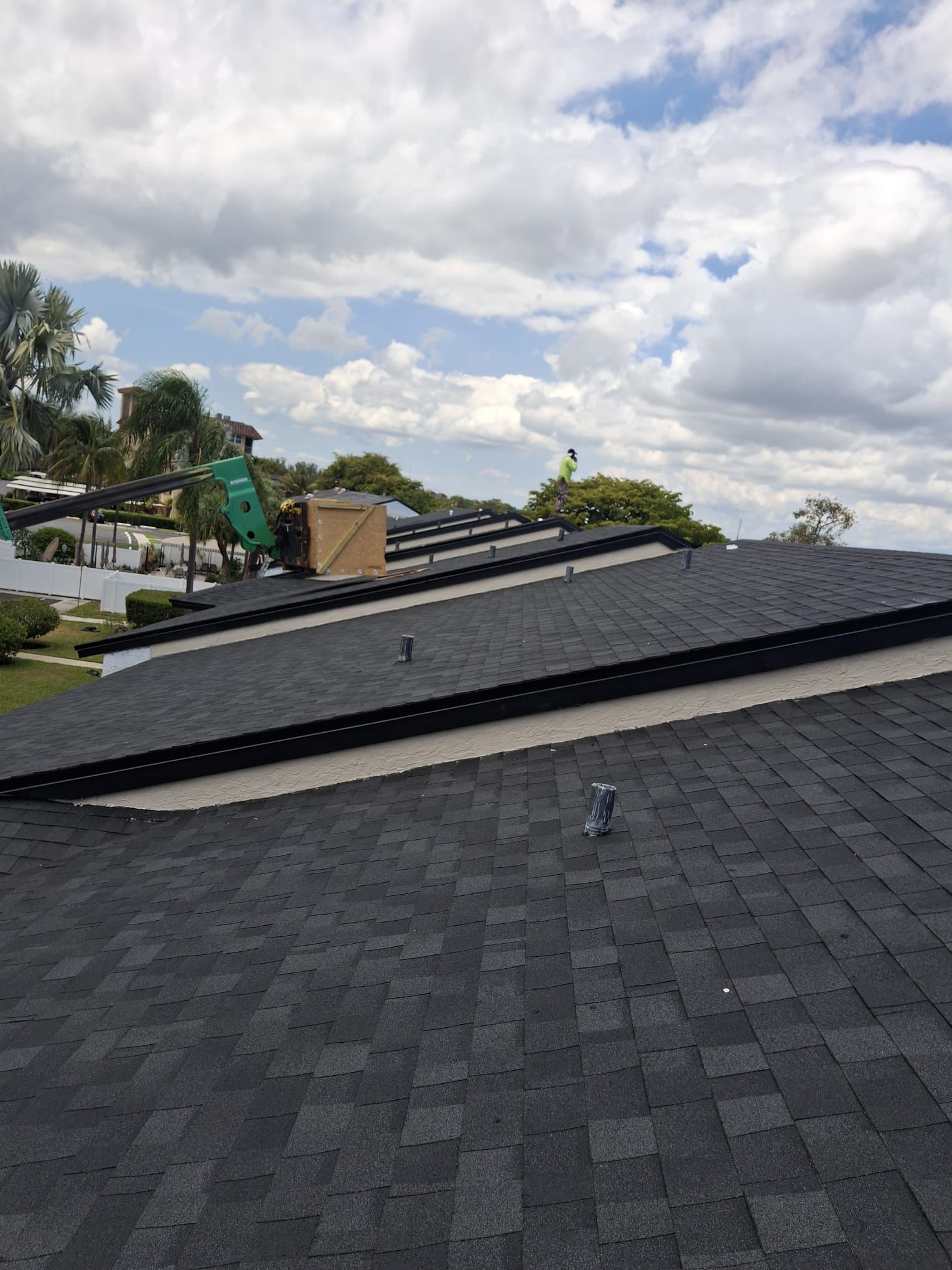 Professional commercial roof installation and repair services