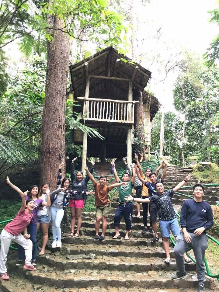 Retreat moment