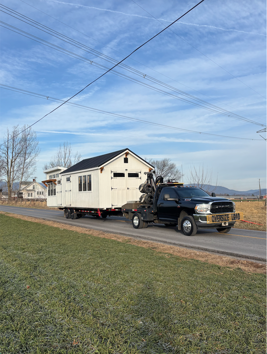 Integrity Transport truck hauling a building in Virginia
