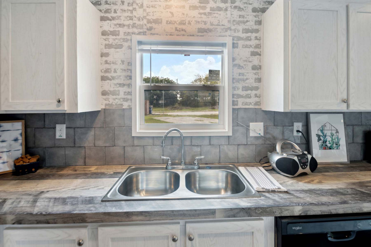 The Cleeve Double Wide gallery photo 9