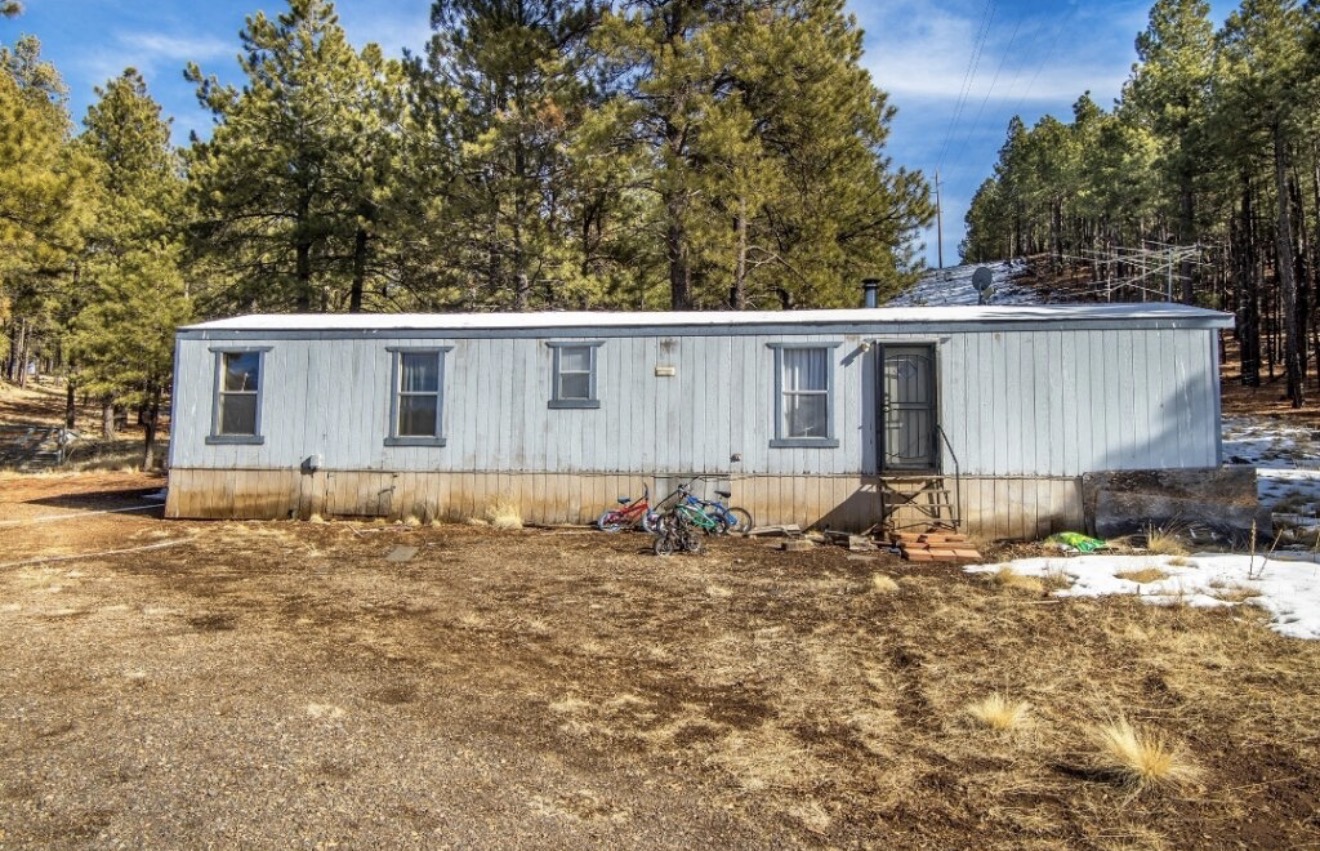 Old home removal and site cleanup for manufactured home replacement