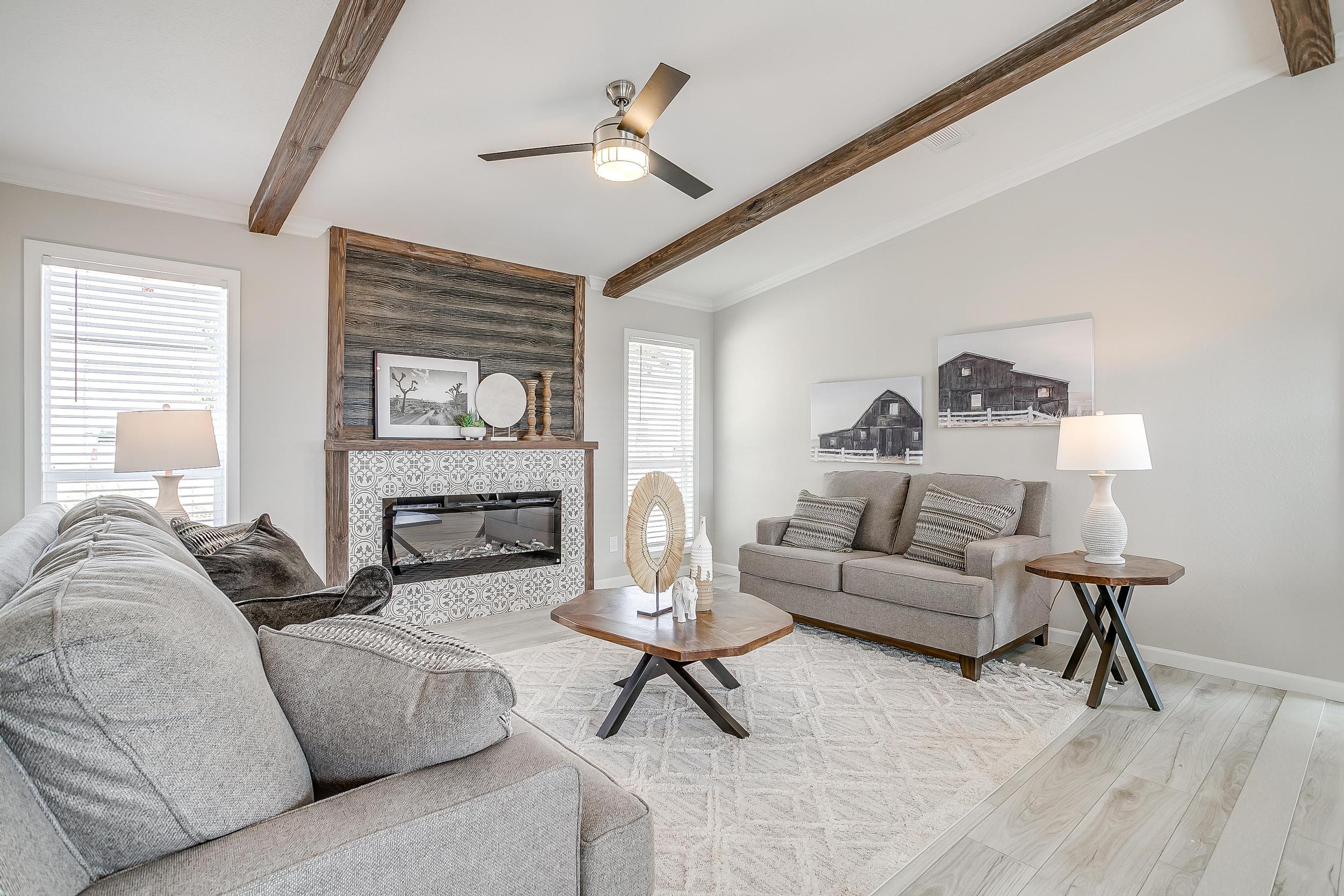 The Den Double Wide gallery photo 8