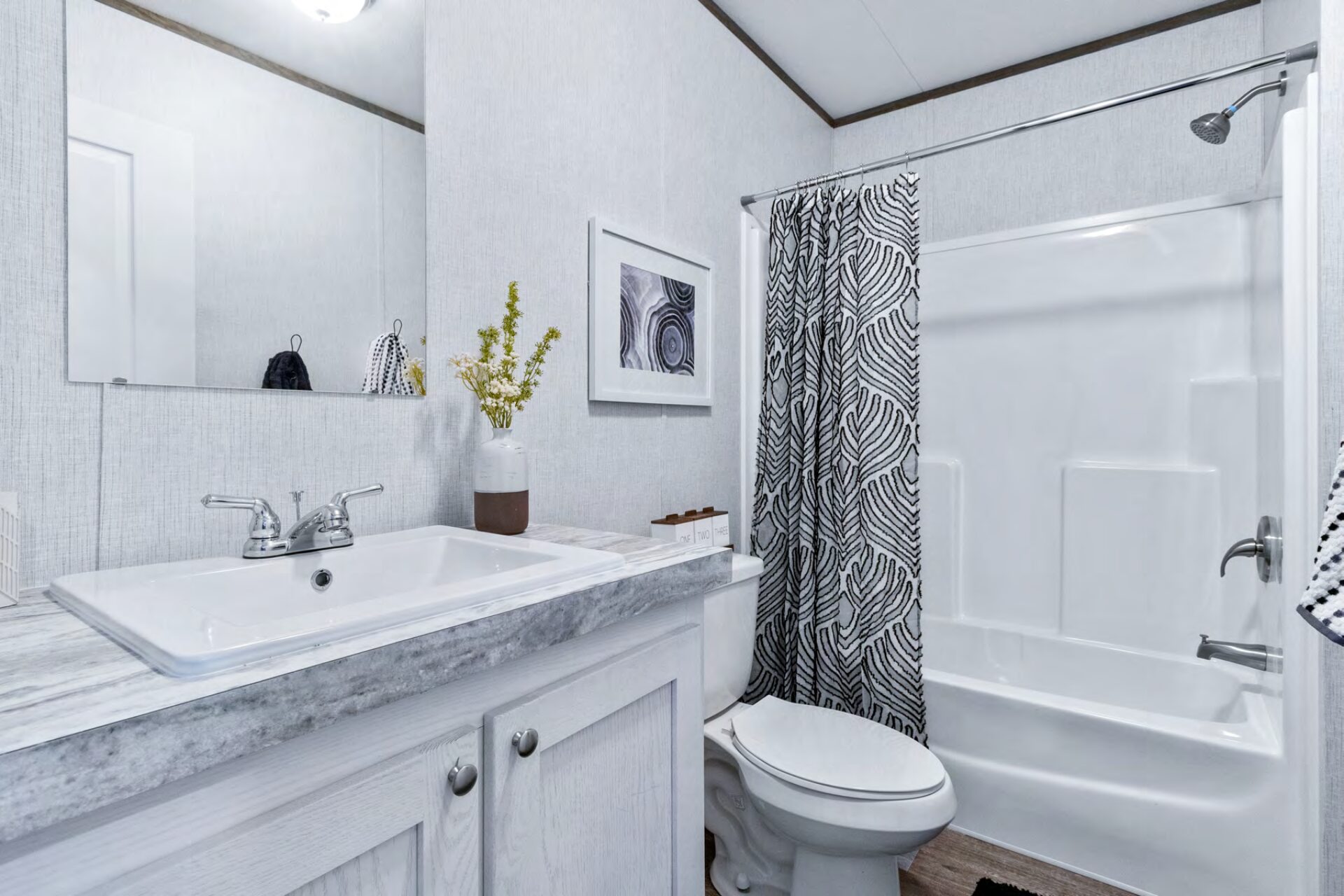 The Lakeland Double Wide gallery photo 10