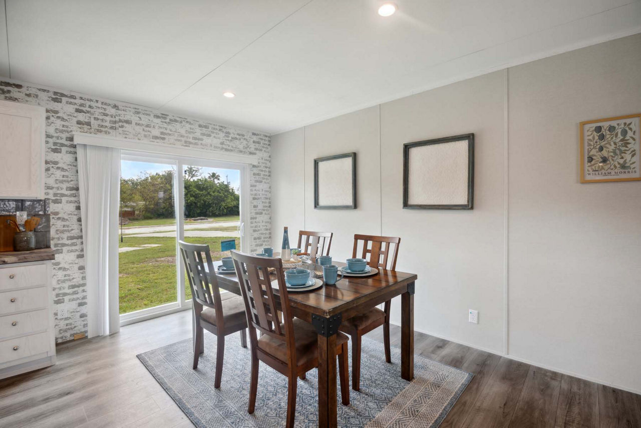 The Cleeve Double Wide gallery photo 10
