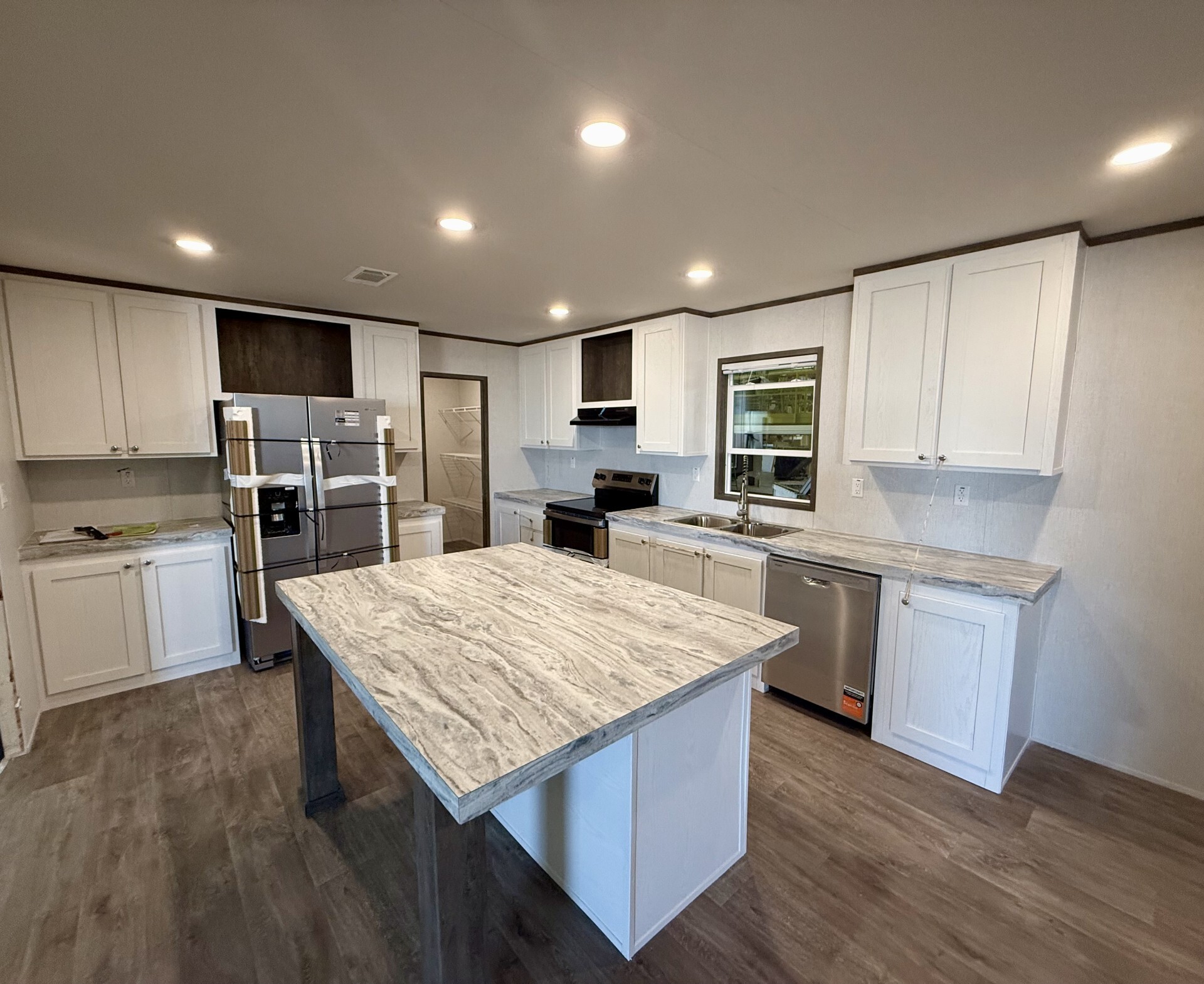The Titan Double Wide gallery photo 4