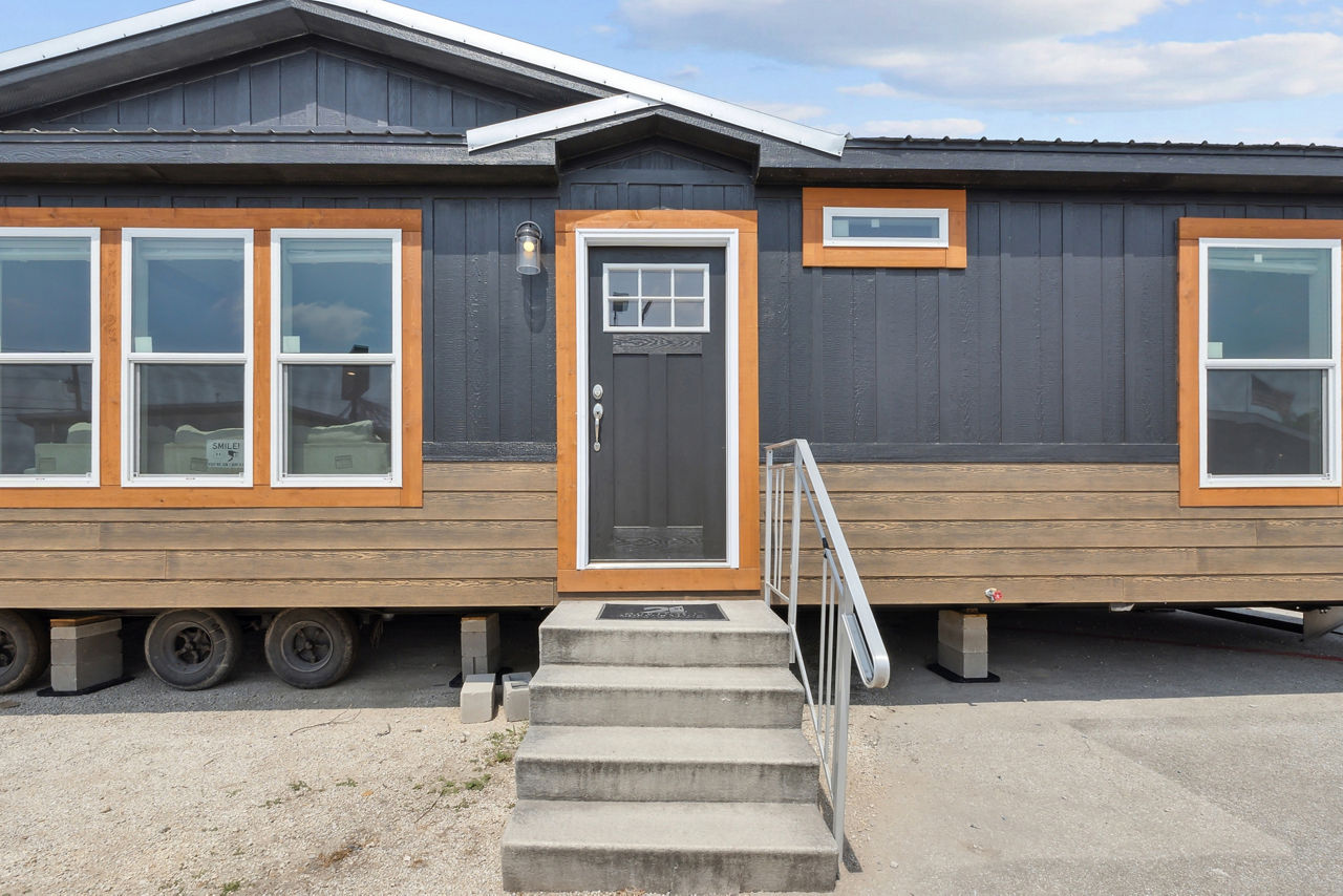 The Anorak Double Wide gallery photo 3