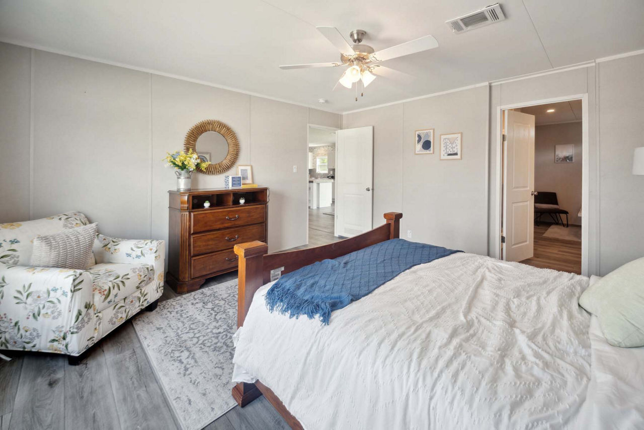The Cleeve Double Wide gallery photo 16
