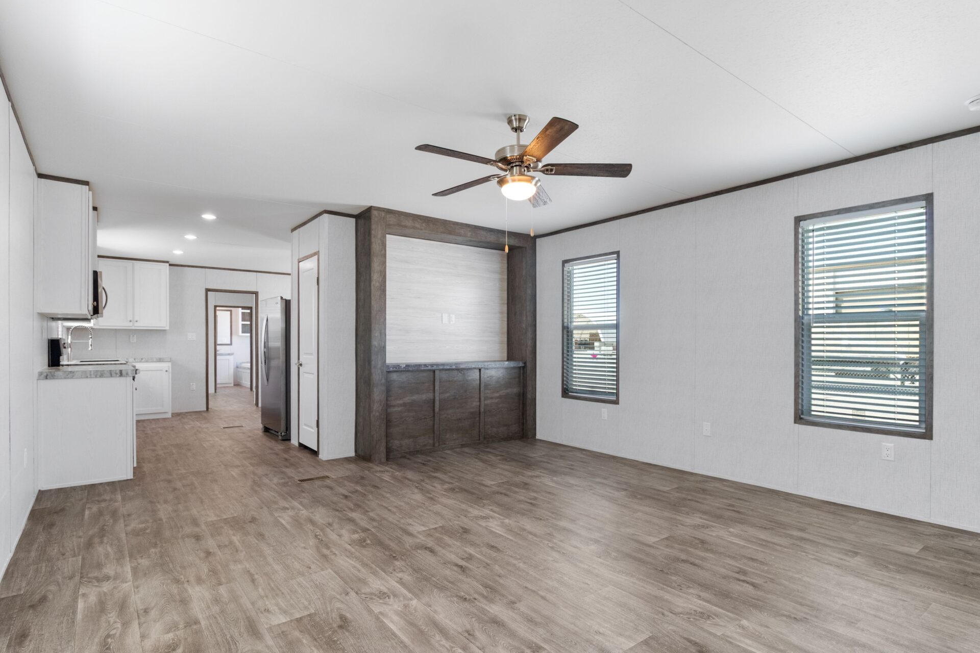 The Nix Single Wide gallery photo 6