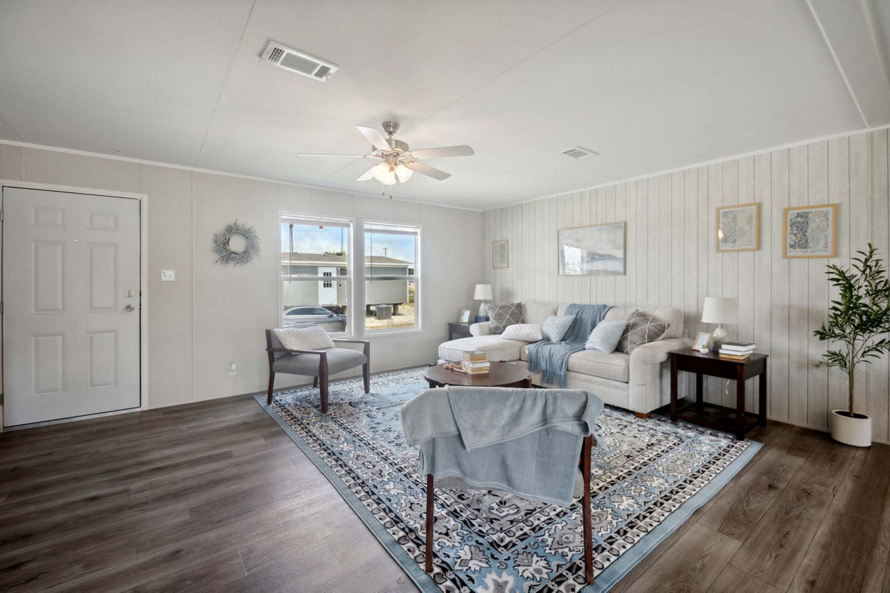 The Cleeve Double Wide gallery photo 6