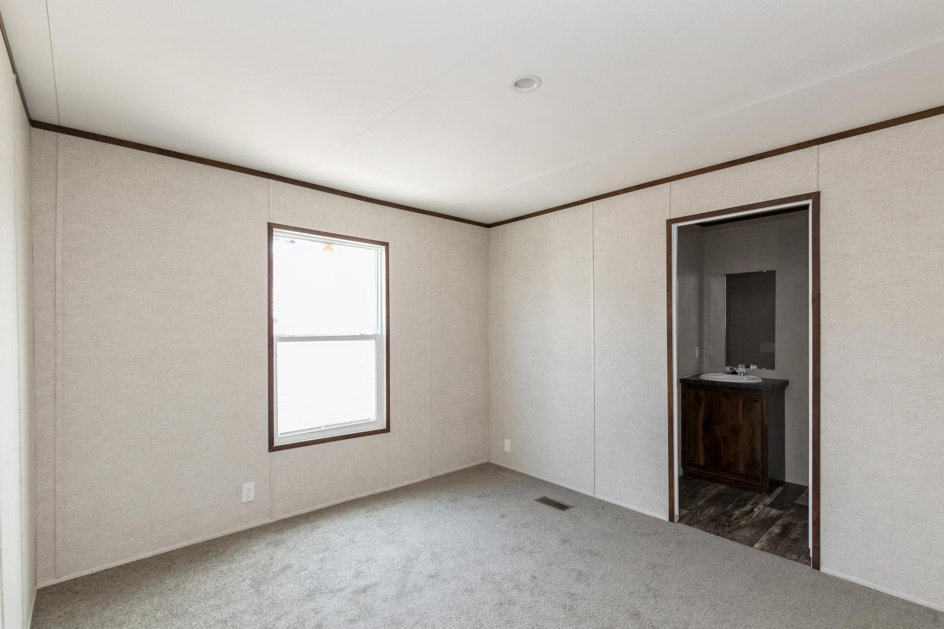 The Val Single Wide gallery photo 7