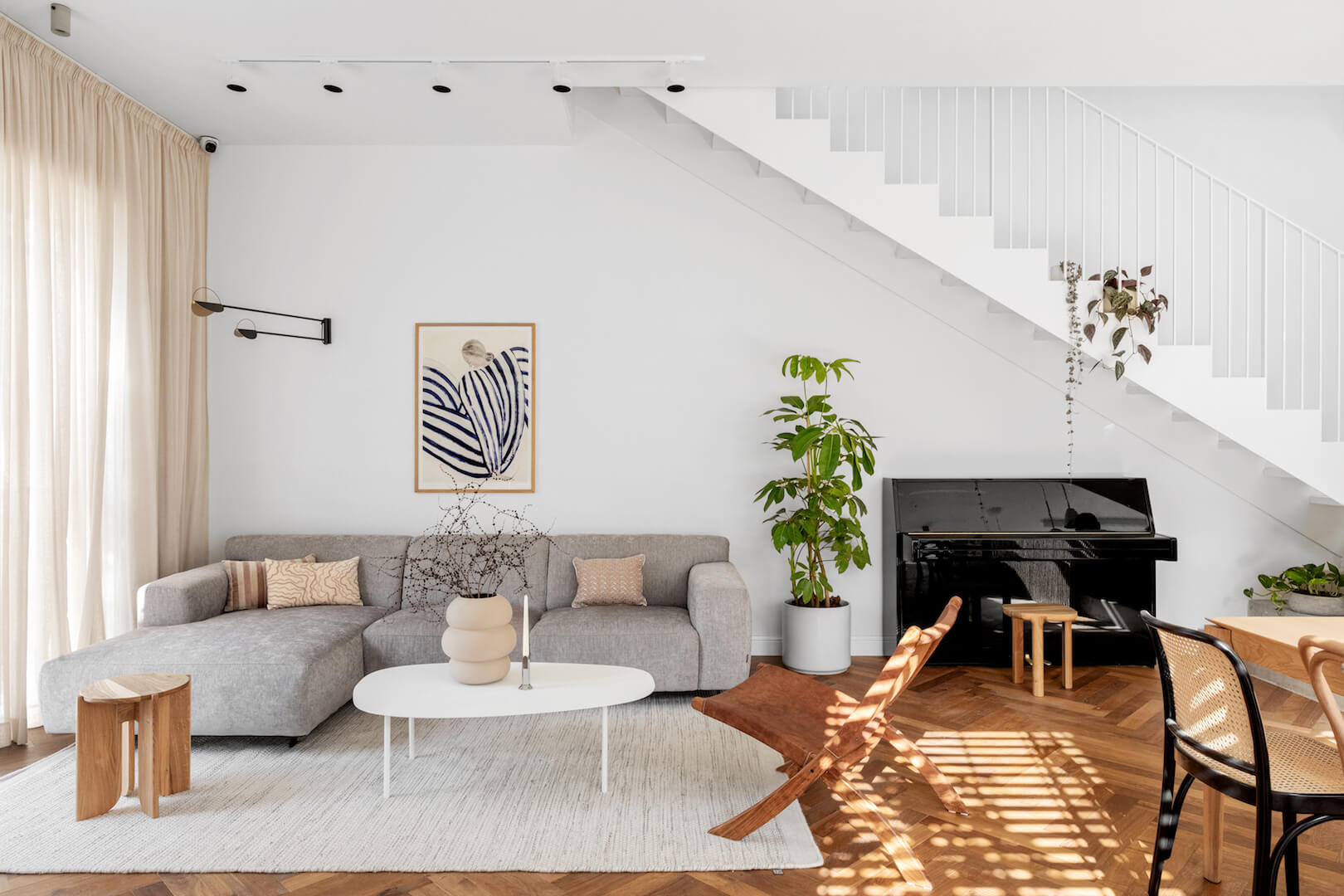 שיפוץ סלון בדירת משפחה