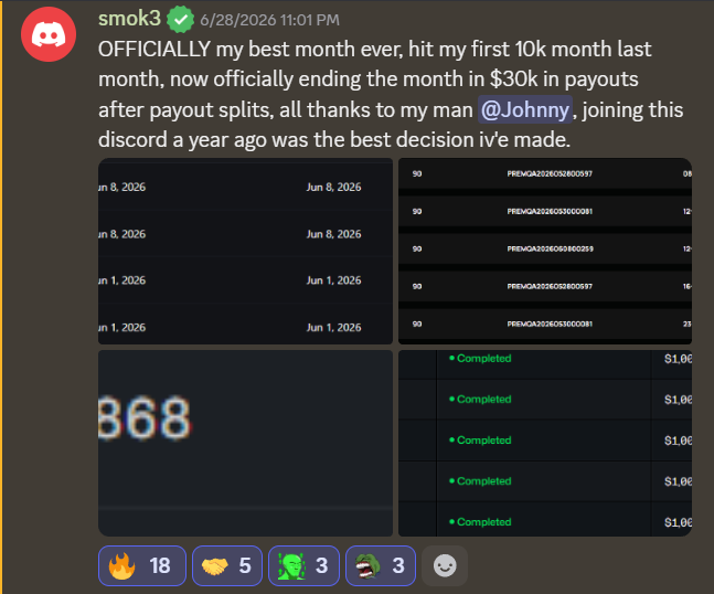 $30,000 Month — "Best Decision I've Made" — "All thanks to my man @Johnny" — one year in this Discord