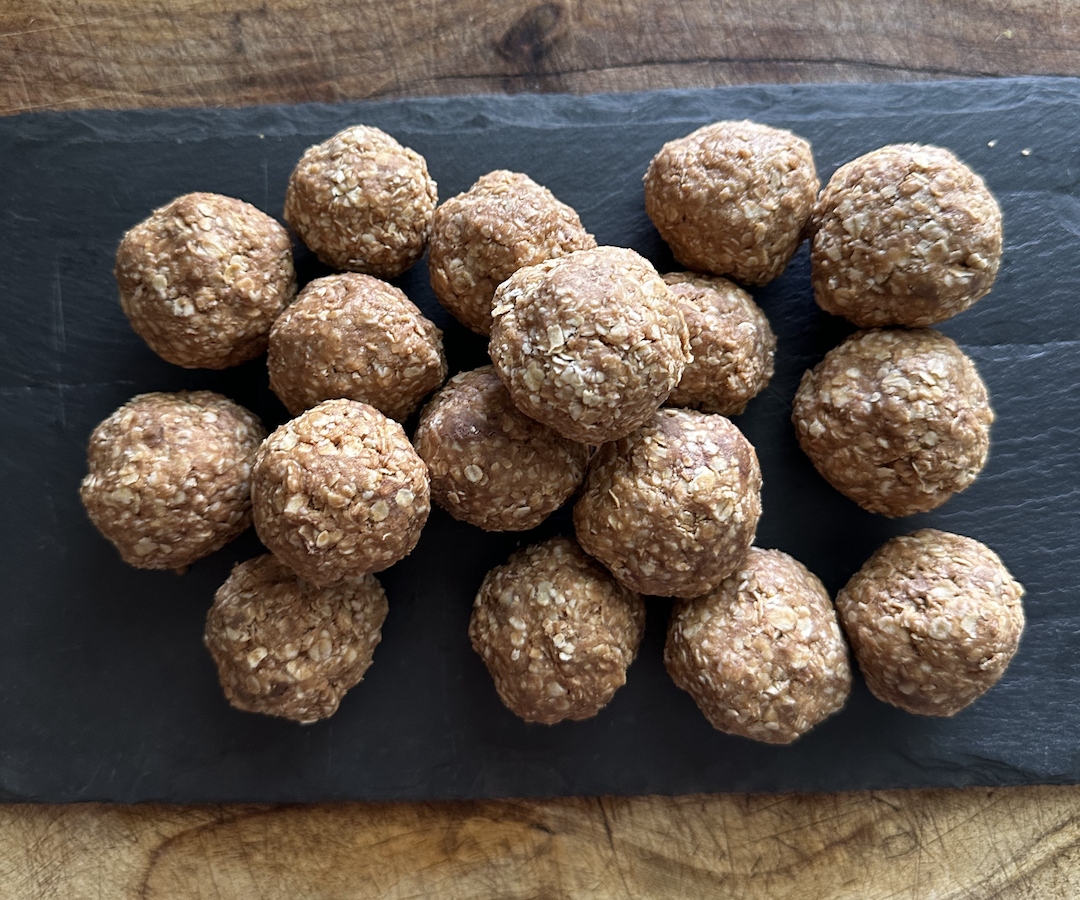 4-Ingredient Energy Bites