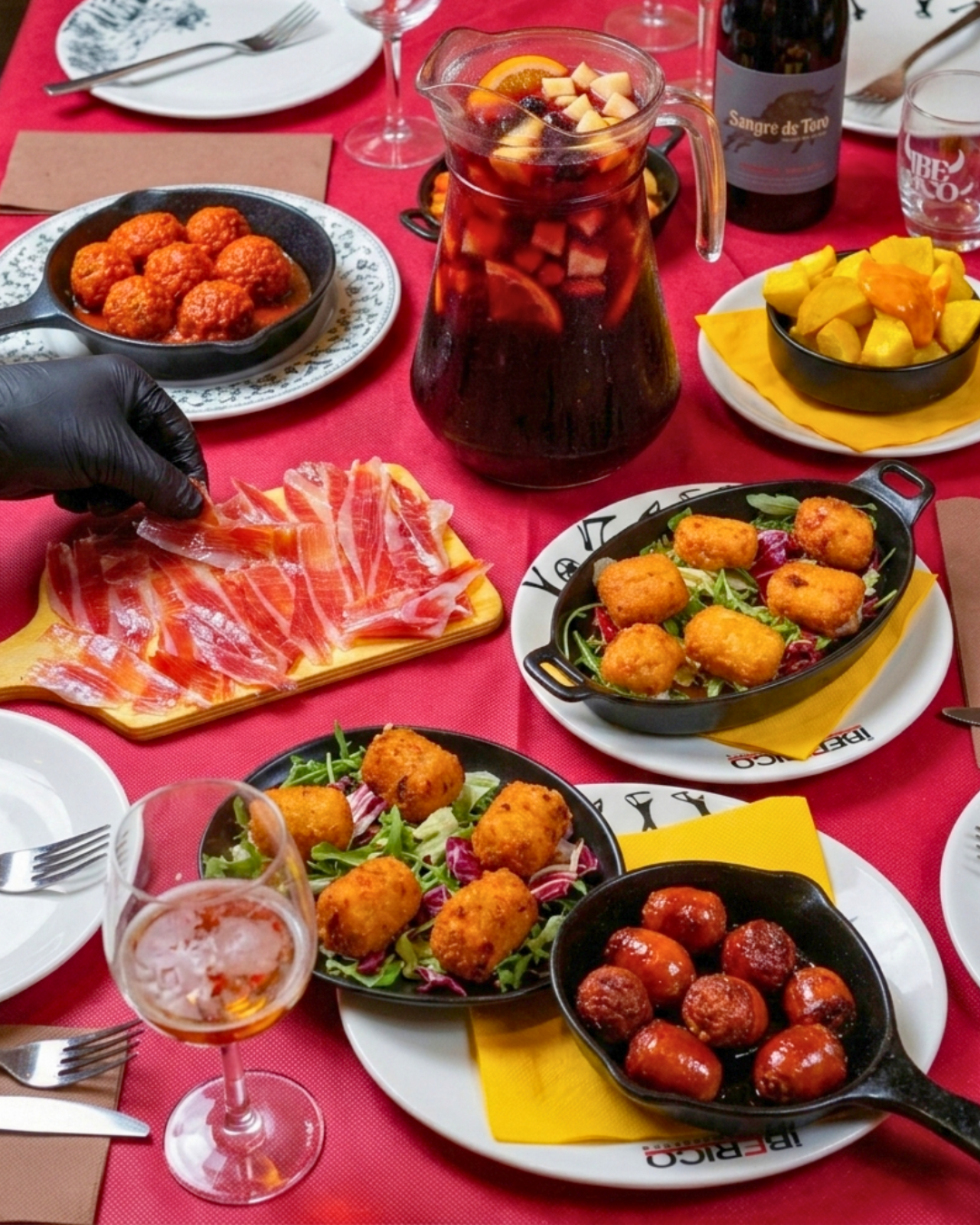 FOTO: Tapas assortite
